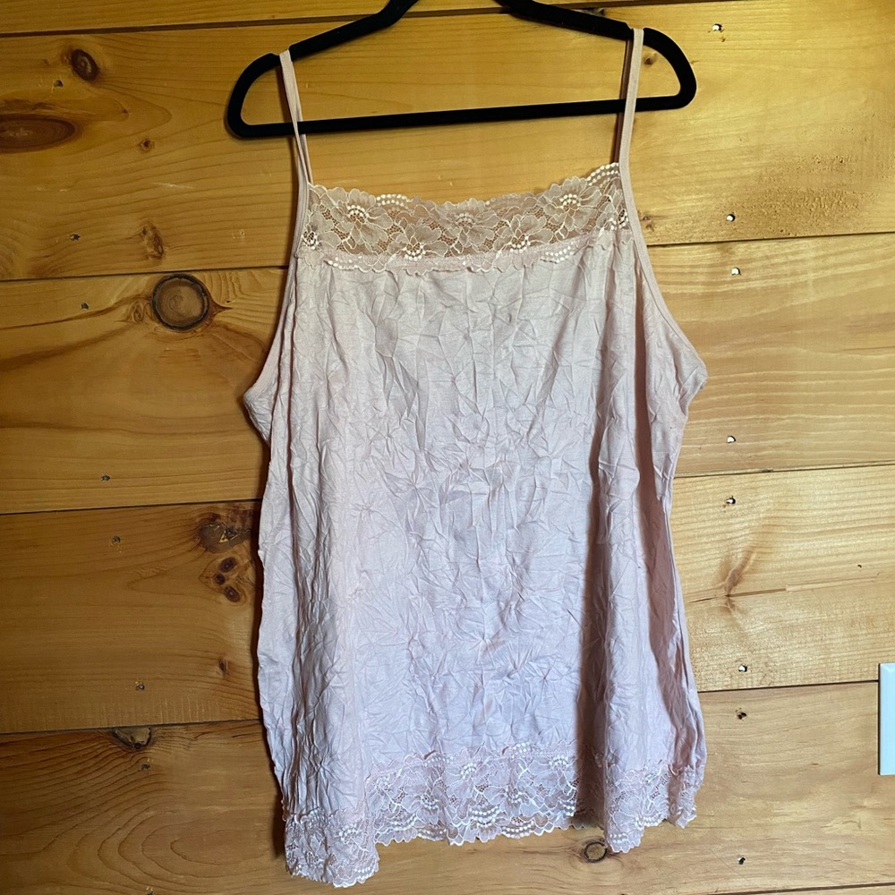 Maurice’s Women’s Plus Size 3x Crinkle Lace Cami in Blush Pink New without tags